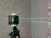 LASER SAMOPOZIOMUJĄCY ZIELONY A+ 16 LINIOWY 4D Z AKCESORIAMI YATO YT-30417